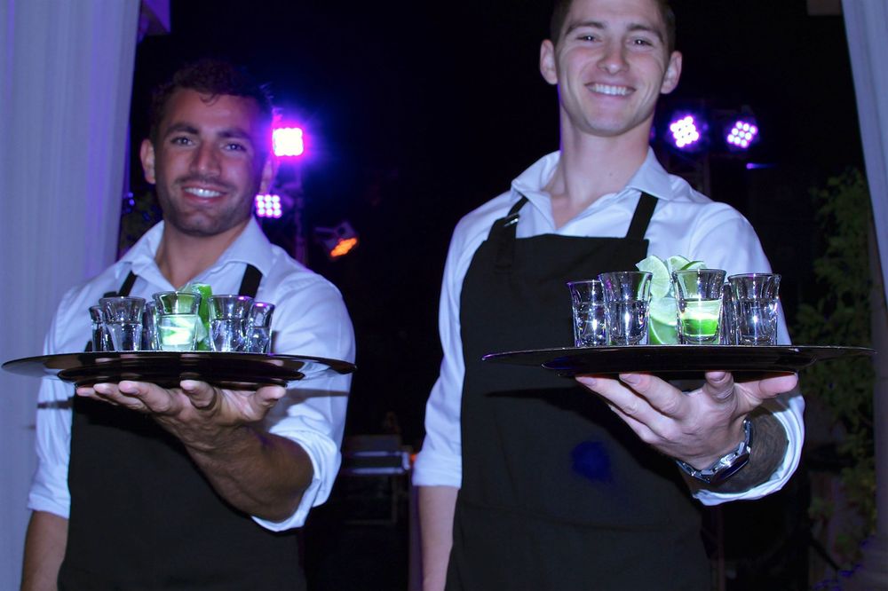 Image: Whether you’re organizing a corporate gala, a wedding, or a private celebration, having professional bartenders on your team can make all the difference.